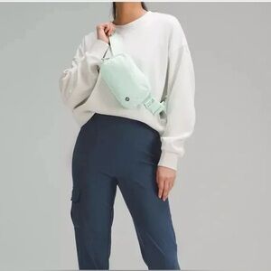 Lululemon Everywhere Belt Bag 1L Crossbody Fanny Pack Adjustable Zip Mint Green